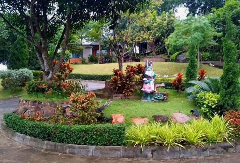 בית מלון כפרי Baan Phuchalianglom