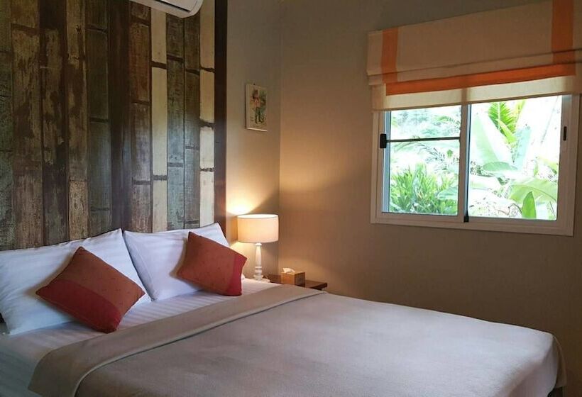 בית מלון כפרי Baan Phuchalianglom