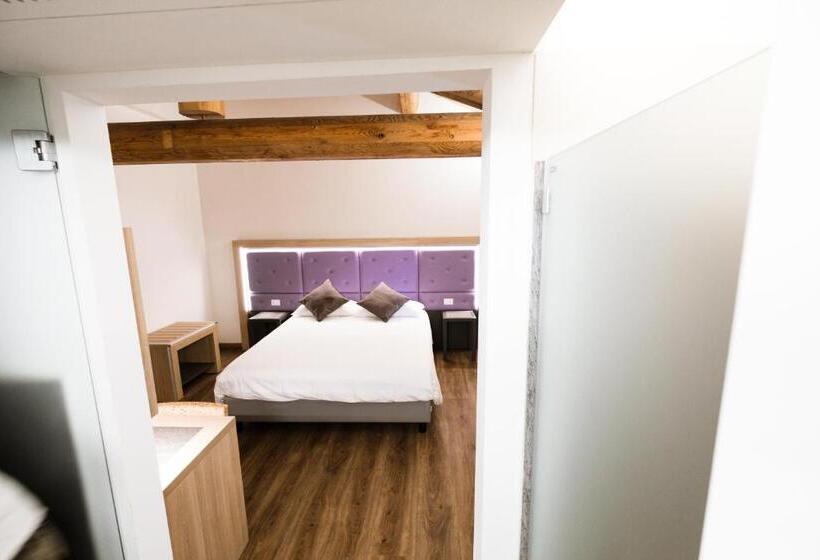 בית מלון כפרי Corona