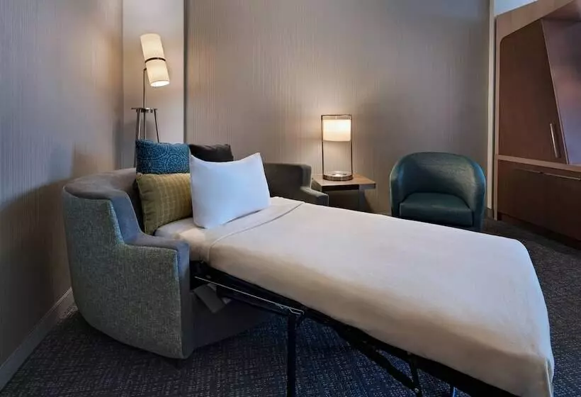 Hotelli Courtyard By Marriott Jackson Madison