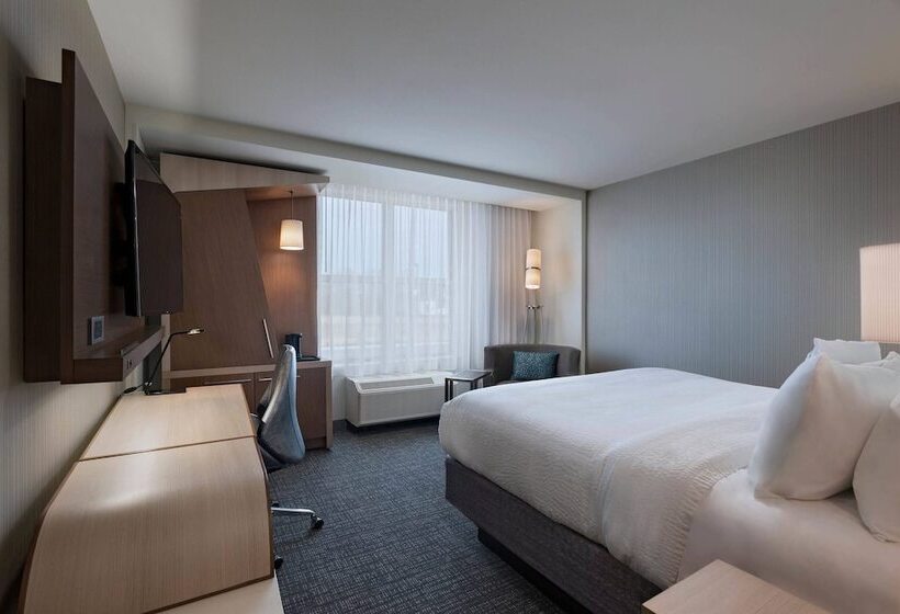 فندق Courtyard By Marriott Jackson Madison