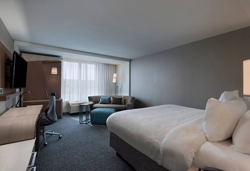 فندق Courtyard By Marriott Jackson Madison