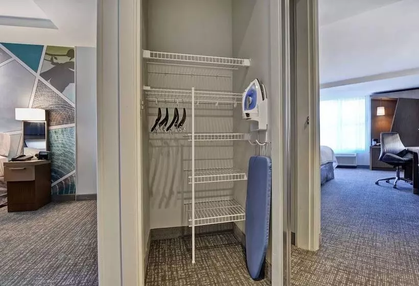 Hotelli Courtyard By Marriott Jackson Madison