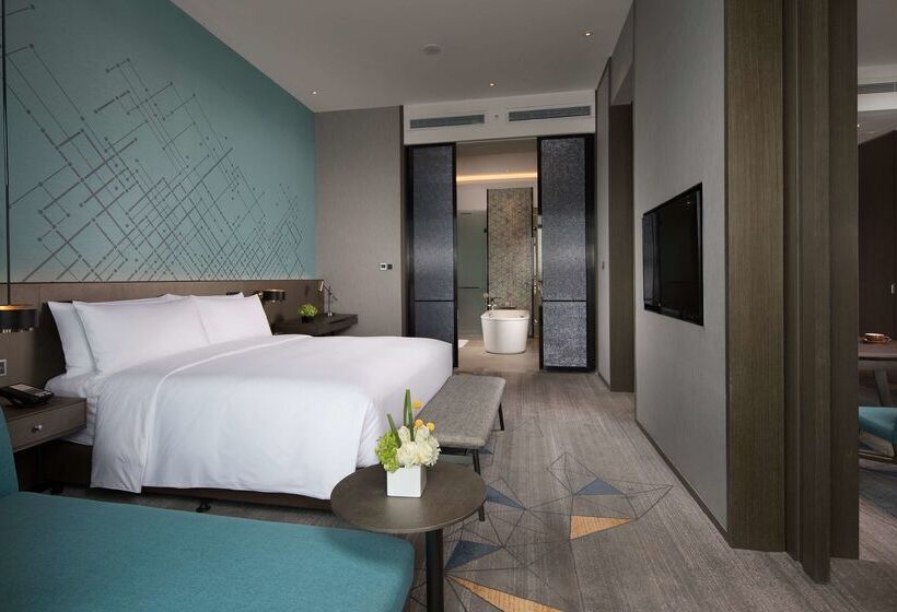 Hotel Doubletree By Hilton Qingdao Oriental Movie Metropolis