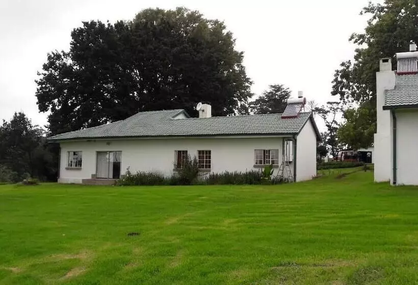 Hotelli Hoyo Hoyo Machadostud Lodge