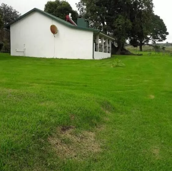 Hotelli Hoyo Hoyo Machadostud Lodge