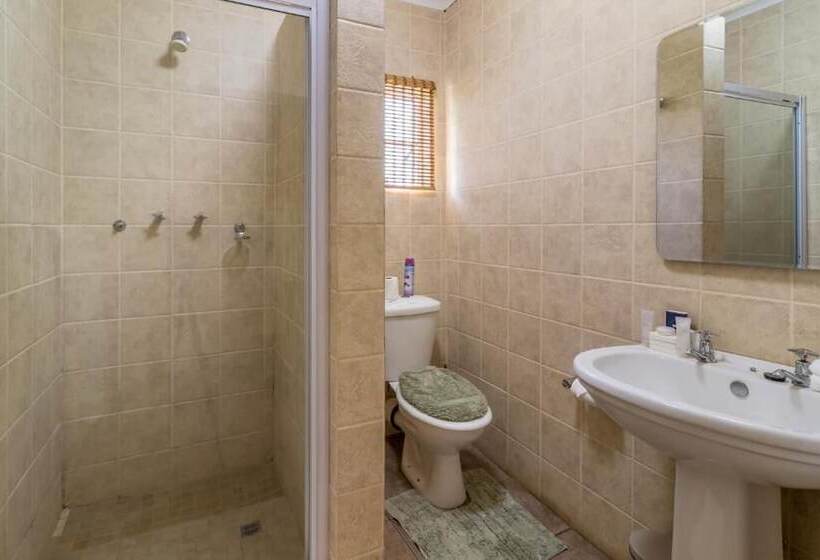 בית מלון כפרי Hoyo Hoyo Machadostud Lodge