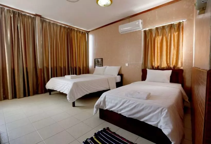 Hotelli Intouch Guest House