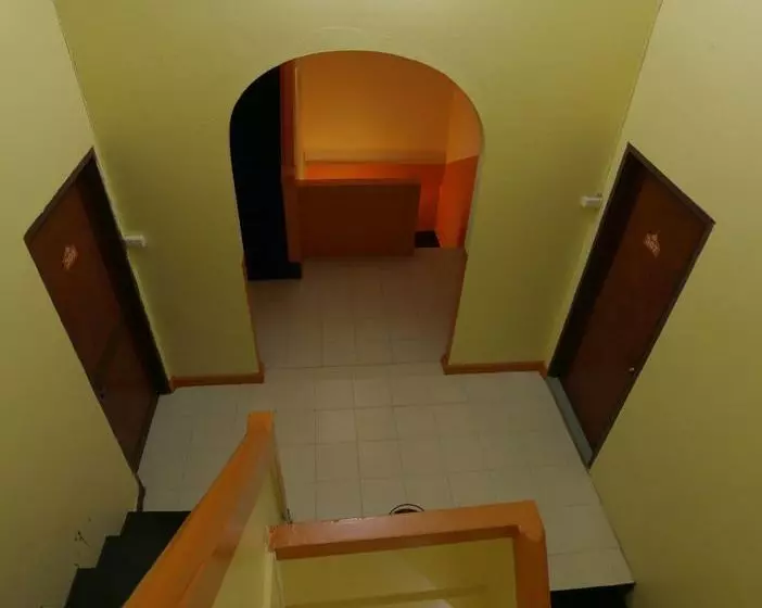 Hotelli Intouch Guest House