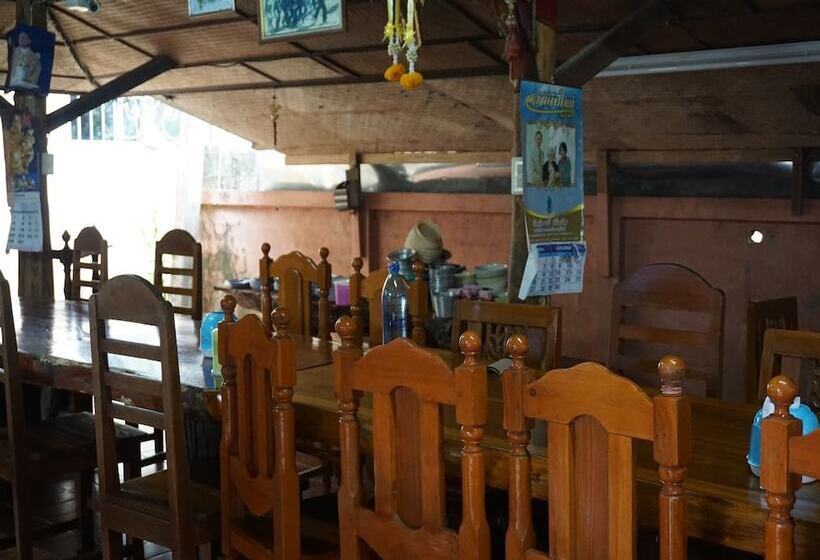 ホテル Nam Jhum Resort