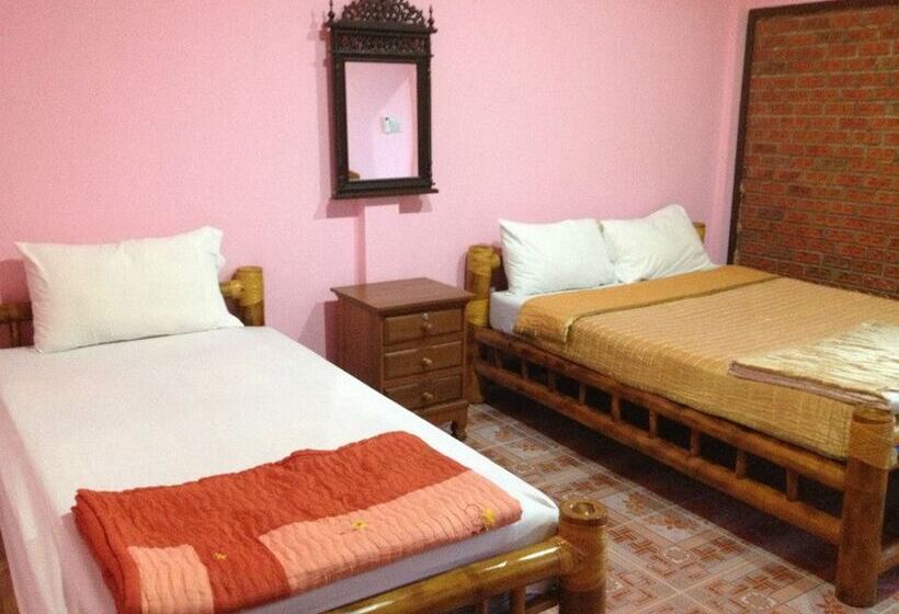 ホテル Nam Jhum Resort