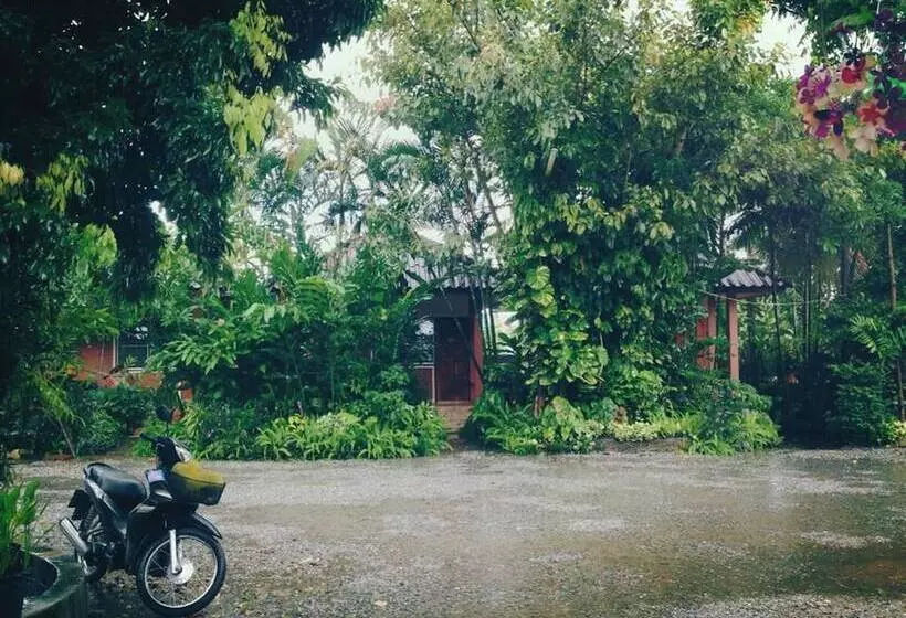 هتل Nam Jhum Resort