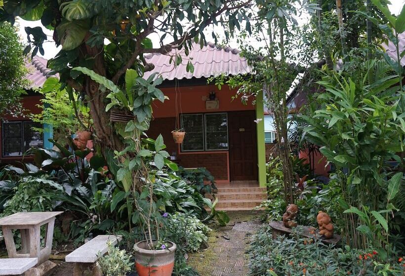 ホテル Nam Jhum Resort