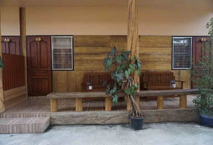 هتل Nam Jhum Resort