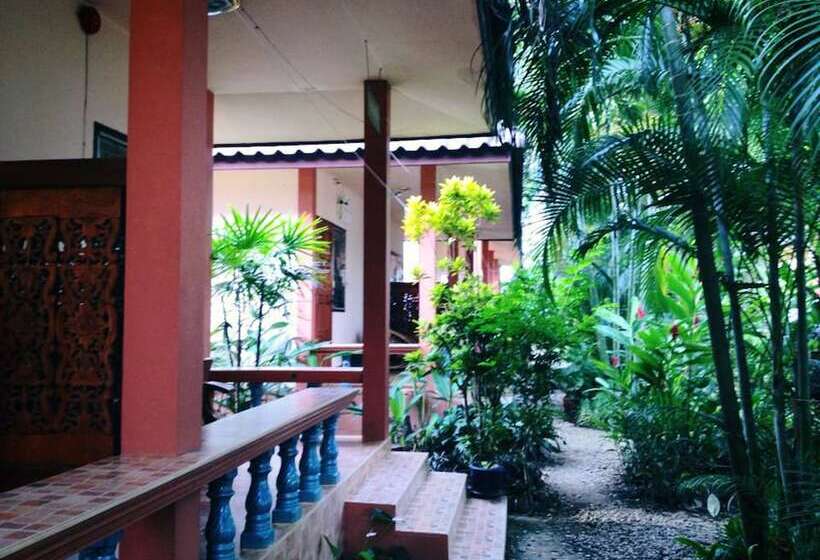 ホテル Nam Jhum Resort