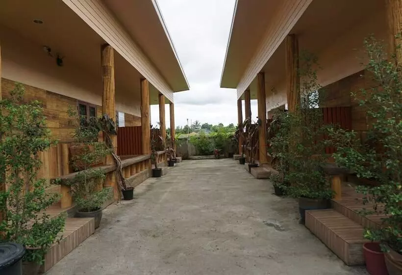 هتل Nam Jhum Resort