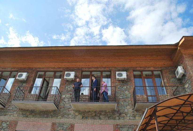 Отель Old Borjomi