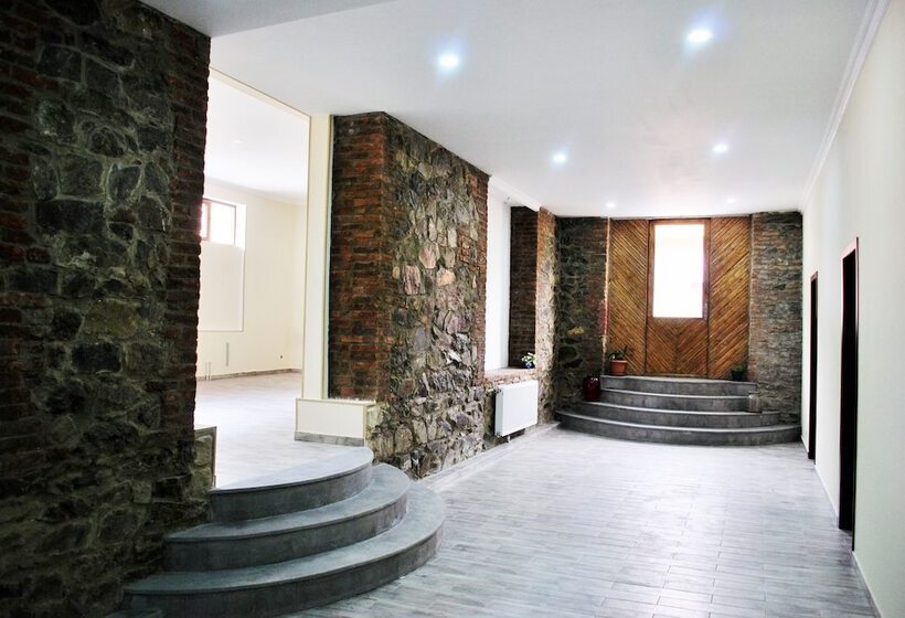 Отель Old Borjomi