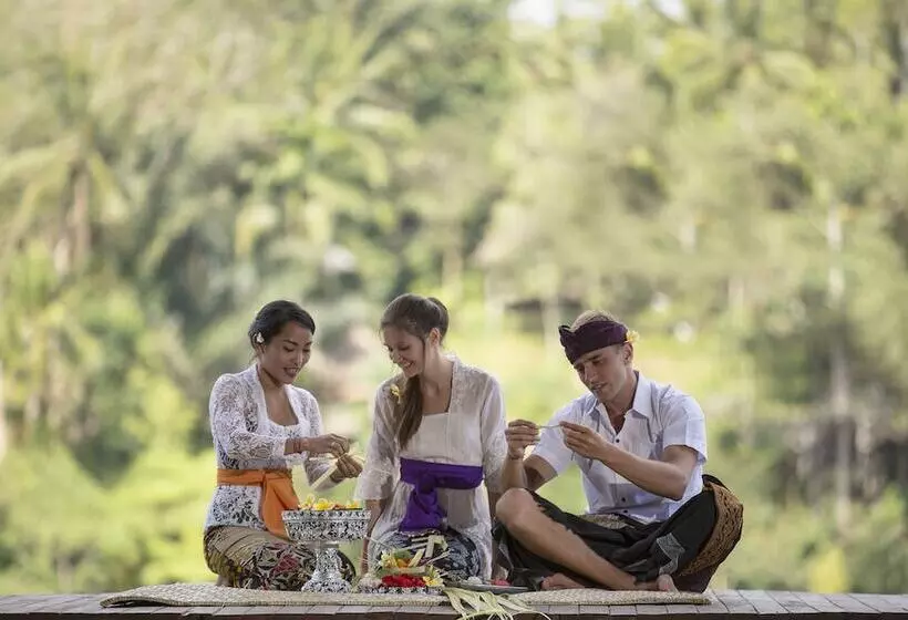 ホテル The Kayon Jungle Resort