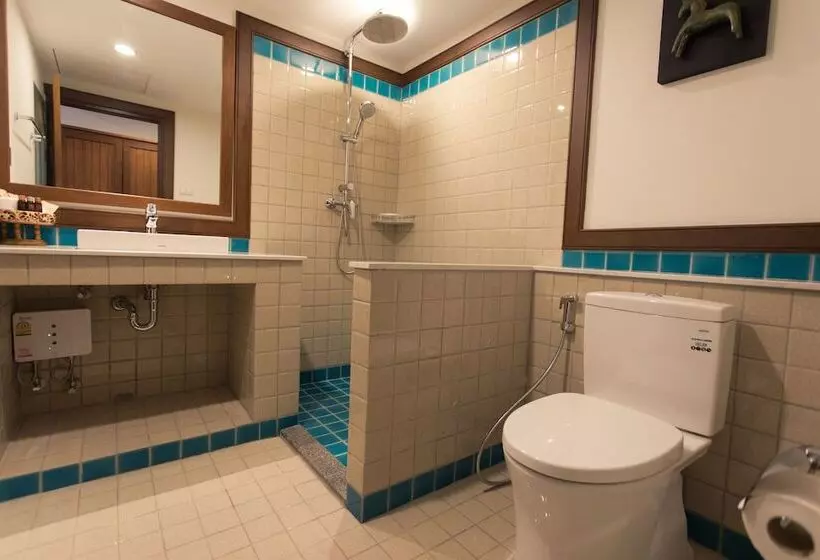 هتل Villa Sanpakoi