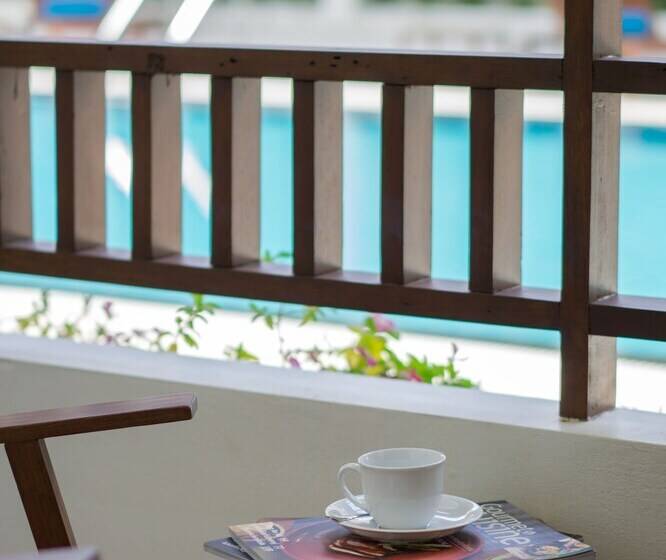 فندق Villa Sanpakoi