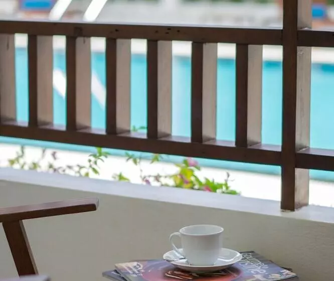 هتل Villa Sanpakoi