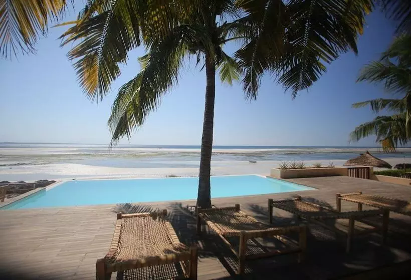 Kirimizi   Hotel & Restaurante