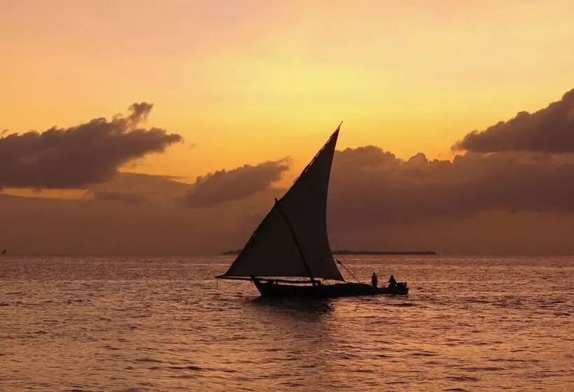 Kirimizi   Hotel & Restaurante