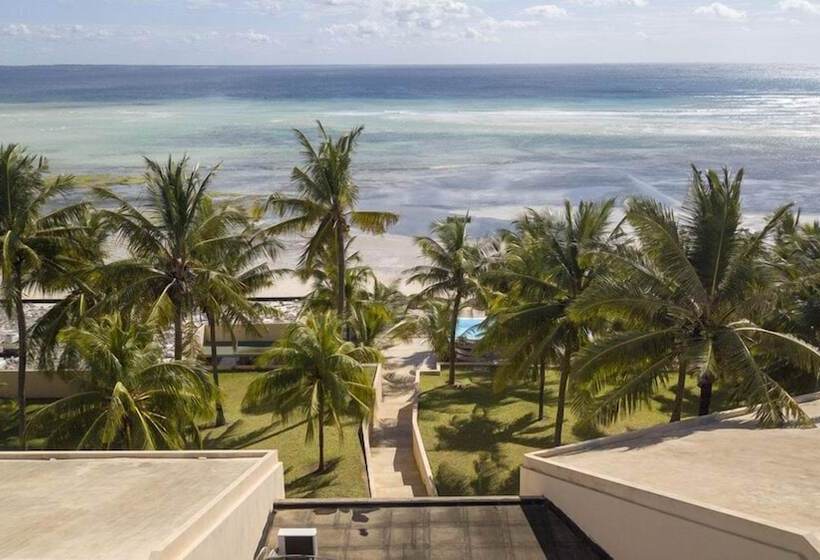 Kirimizi   Hotel & Restaurante