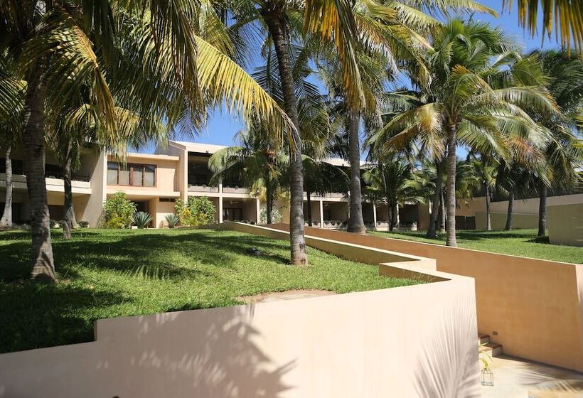 Kirimizi   Hotel & Restaurante