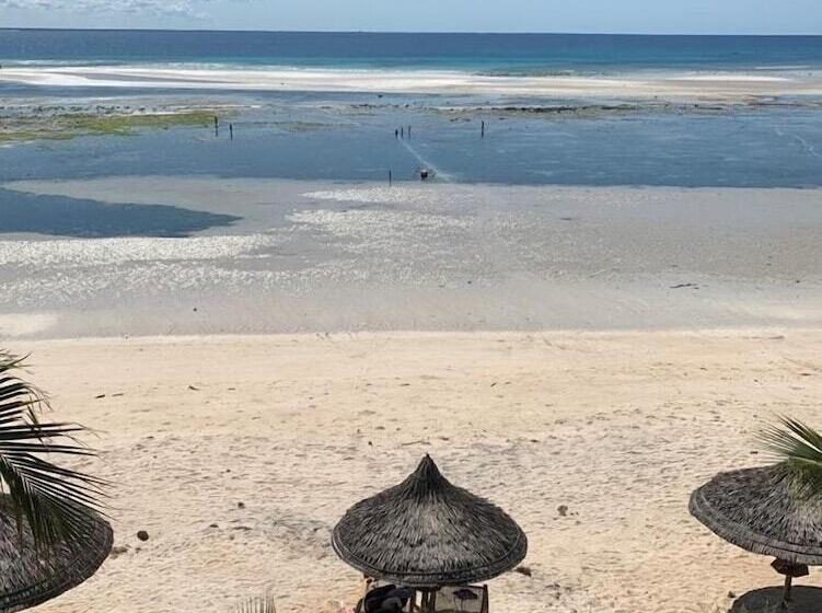 Kirimizi   Hotel & Restaurante