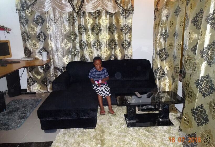 Nordik Palace Bed & Breakfast