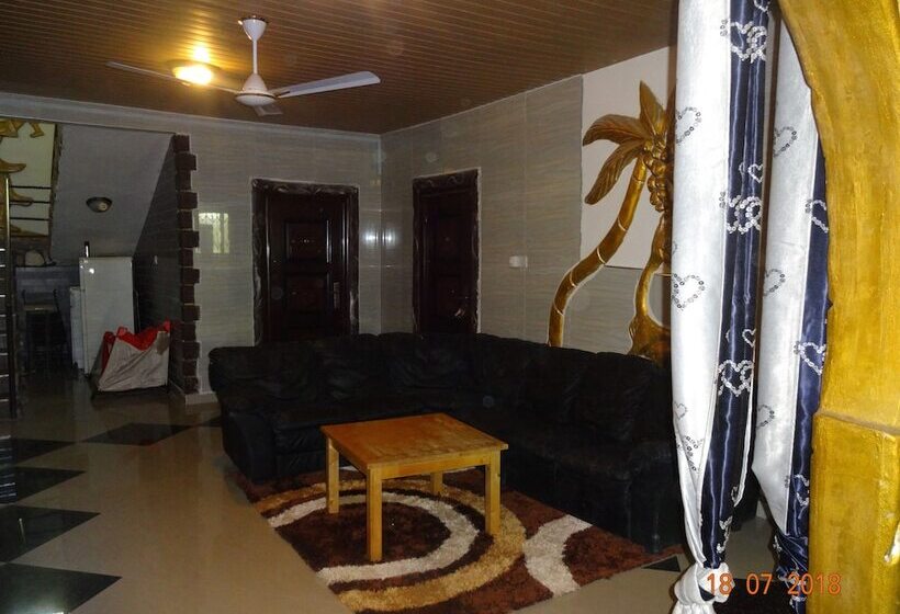 Nordik Palace Bed & Breakfast