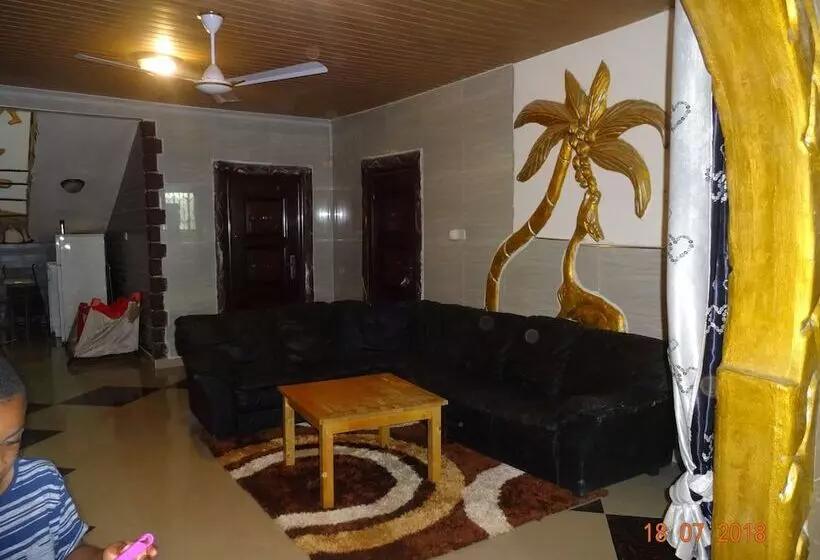 Nordik Palace Bed & Breakfast