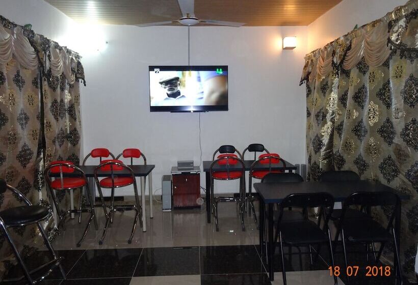 Nordik Palace Bed & Breakfast