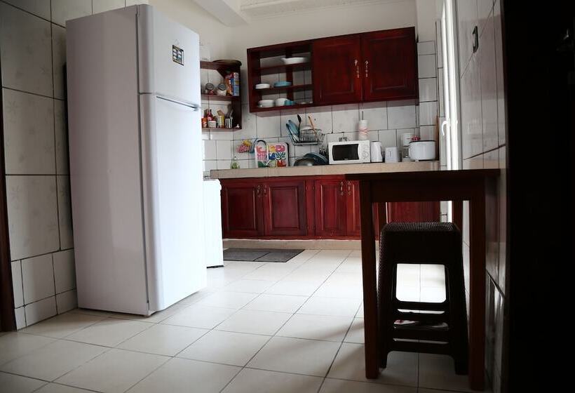 پانسیون Le Buffle Noir Douala