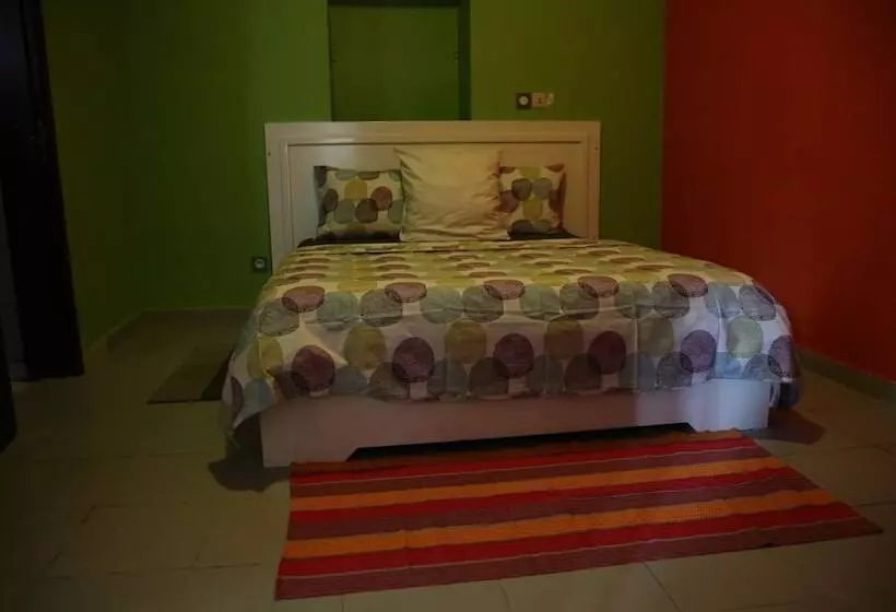 پانسیون Le Buffle Noir Douala