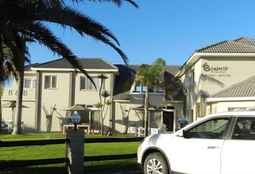 ペンション Stay At Swakop Guesthouse