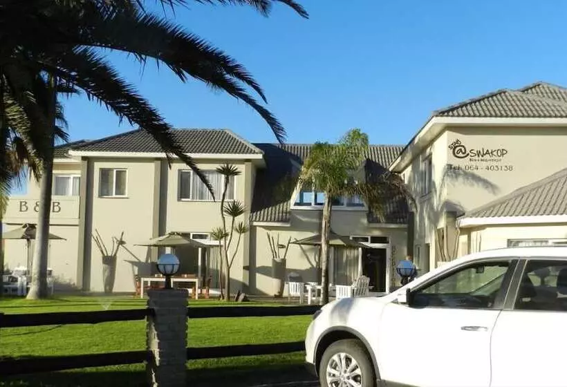 پانسیون Stay At Swakop Guesthouse