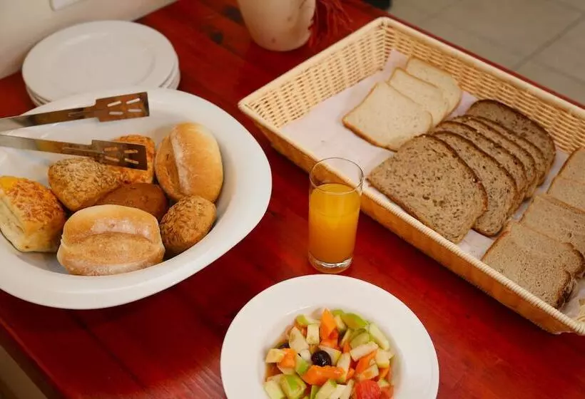 پانسیون Stay At Swakop Guesthouse