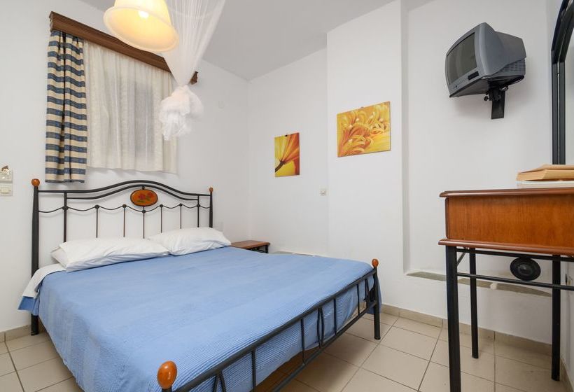 Ydreos Studios & Apartments