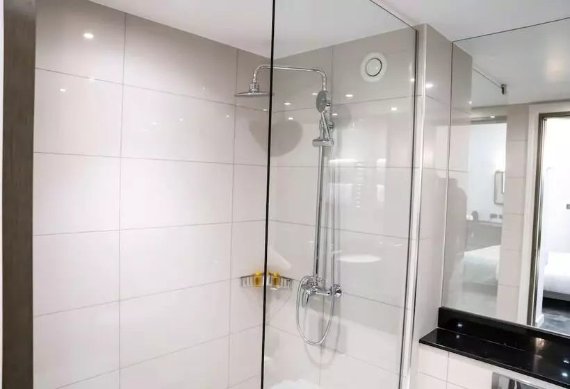 Atrium Hotel Heathrow