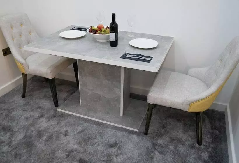 Atrium Hotel Heathrow