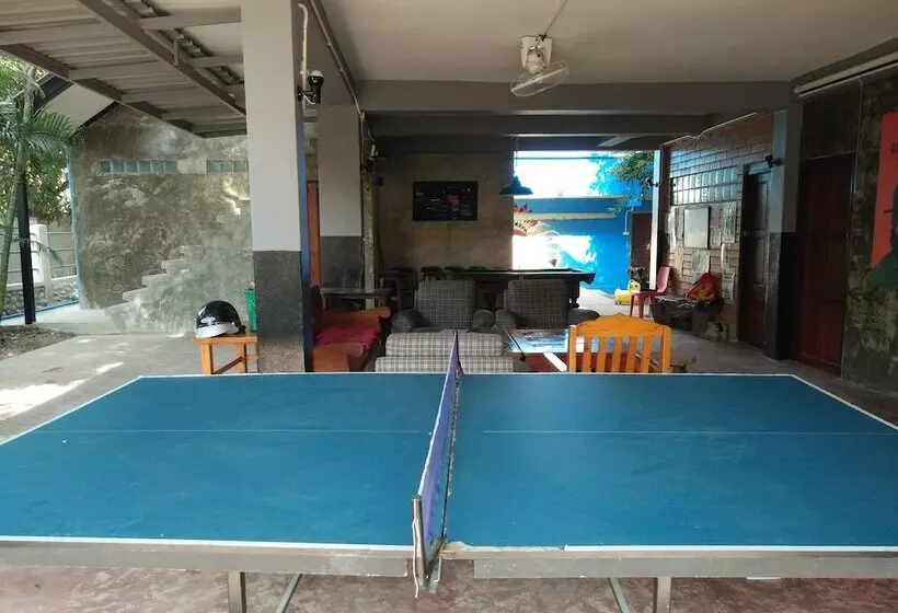 Happy House Backpacker   Hostel