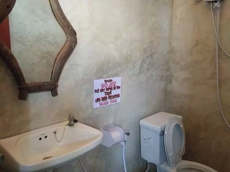 Happy House Backpacker   Hostel