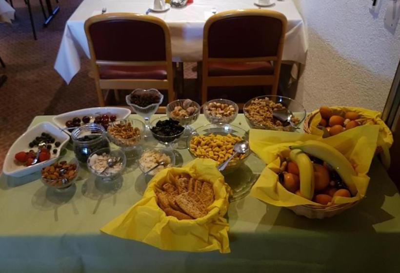 בית מלון כפרי Aeschipark