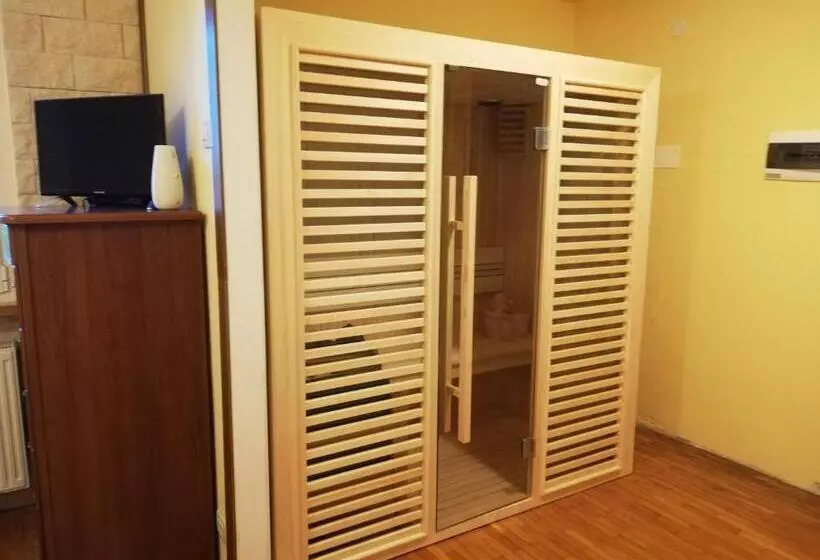 ホテル Alloggio Agrituristico Ronchi Di Fornalis