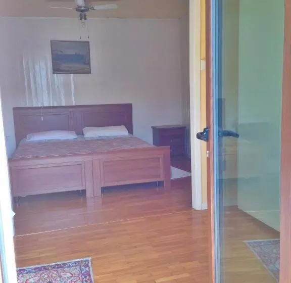 ホテル Alloggio Agrituristico Ronchi Di Fornalis
