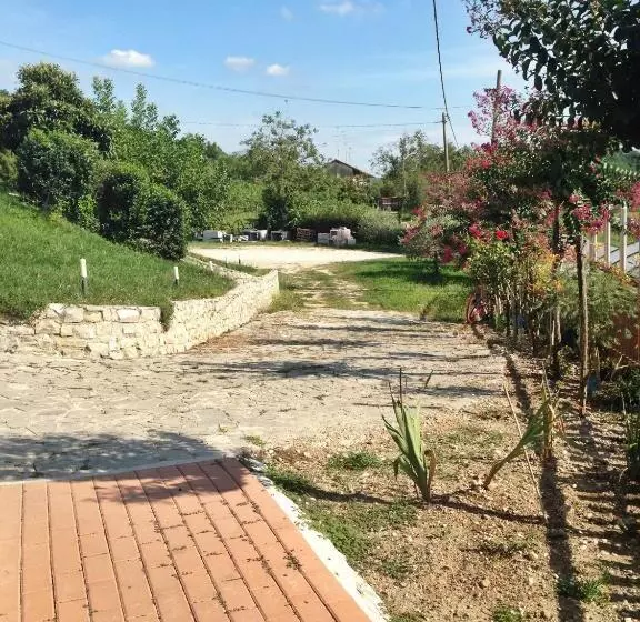 ホテル Alloggio Agrituristico Ronchi Di Fornalis