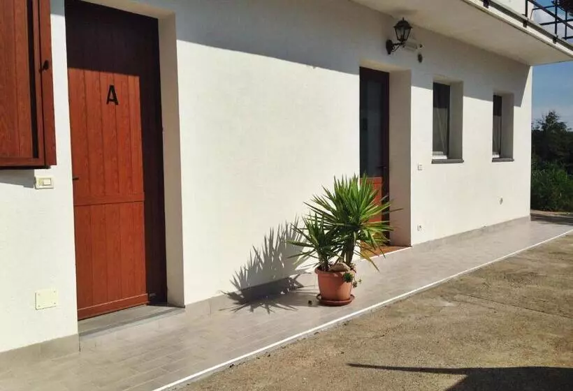 ホテル Alloggio Agrituristico Ronchi Di Fornalis